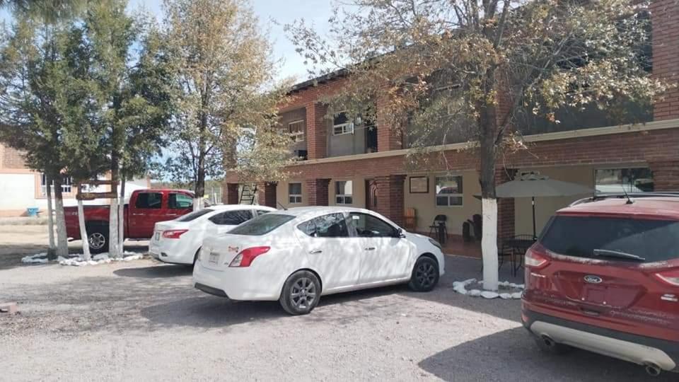 Hotel Hacienda Las Barrancas Del Cobre Areponapuchi Esterno foto