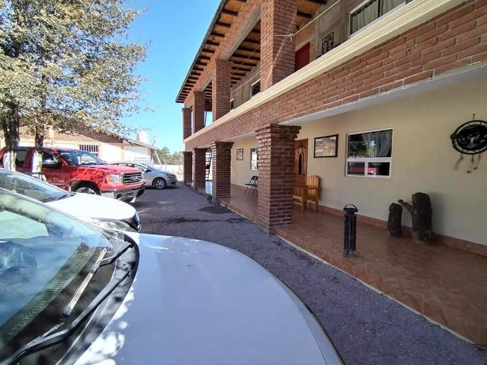 Hotel Hacienda Las Barrancas Del Cobre Areponapuchi Esterno foto